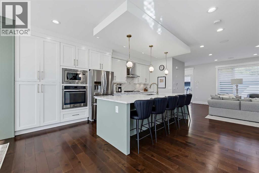 3006 14 Avenue SW, Calgary, Alberta  T3C 0W7 - Photo 3 - A2346205