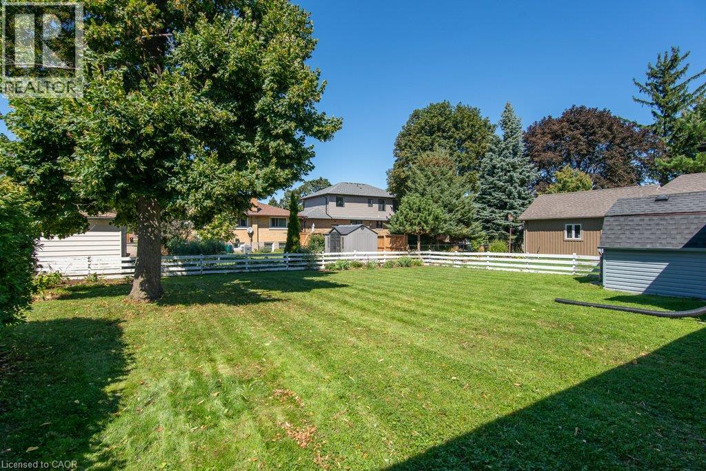 96 Wedgewood Drive, Kitchener, Ontario  N2B 1E7 - Photo 39 - 40863158