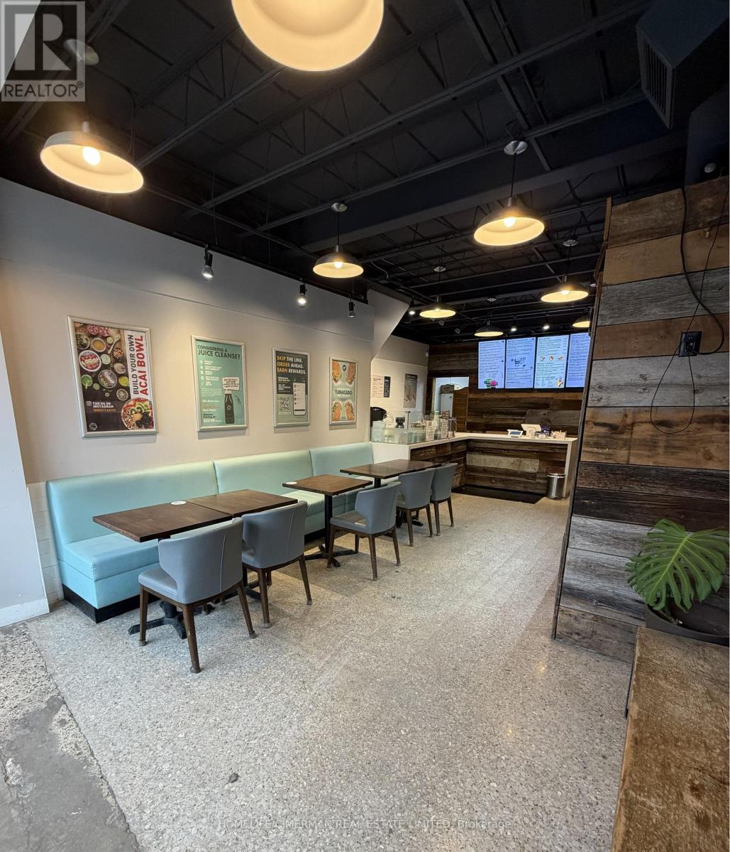 2631 Yonge Street, Toronto, Ontario  M4P 2J6 - Photo 2 - C13808236