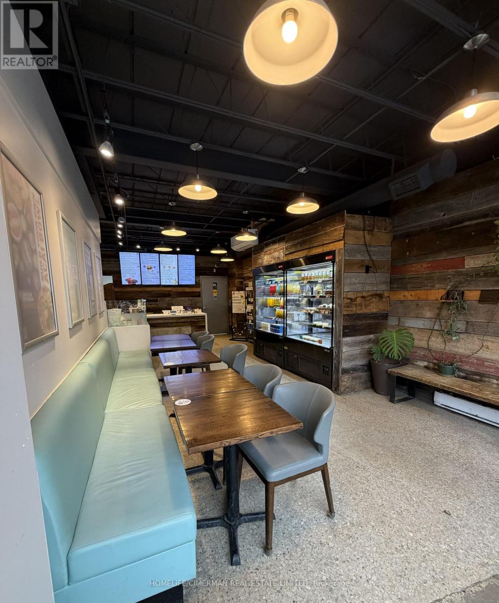 2631 Yonge Street, Toronto, Ontario  M4P 2J6 - Photo 4 - C13808236