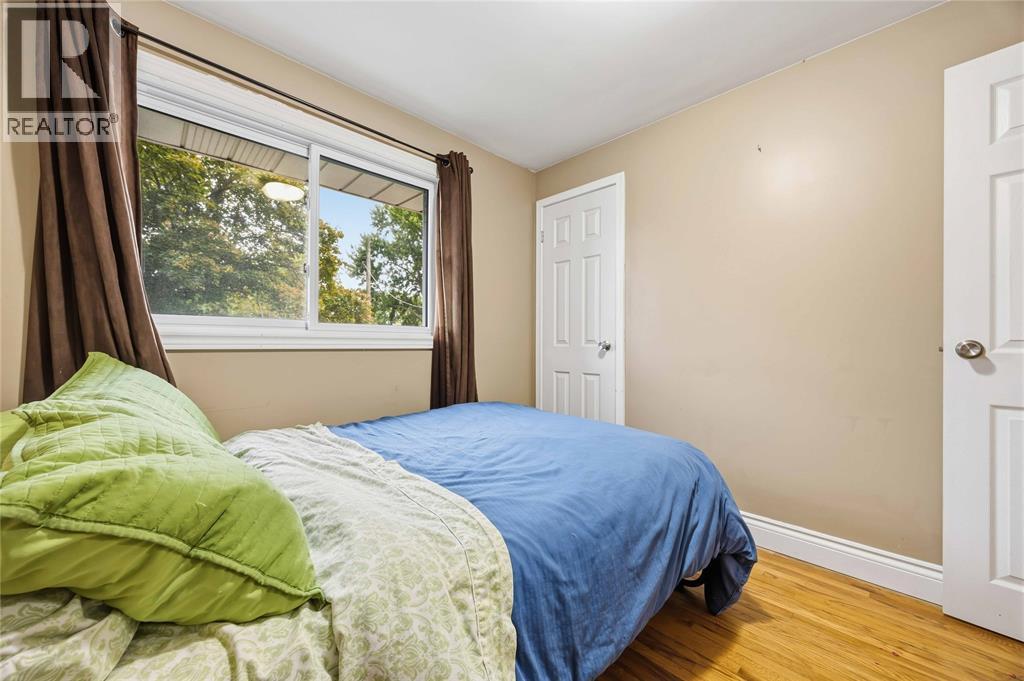 819 Elizabeth Avenue, Sarnia, Ontario  N7S 2V6 - Photo 20 - 26023284