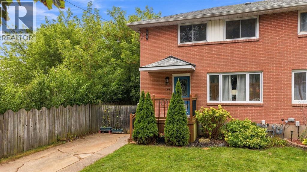 819 Elizabeth Avenue, Sarnia, Ontario  N7S 2V6 - Photo 35 - 26023284