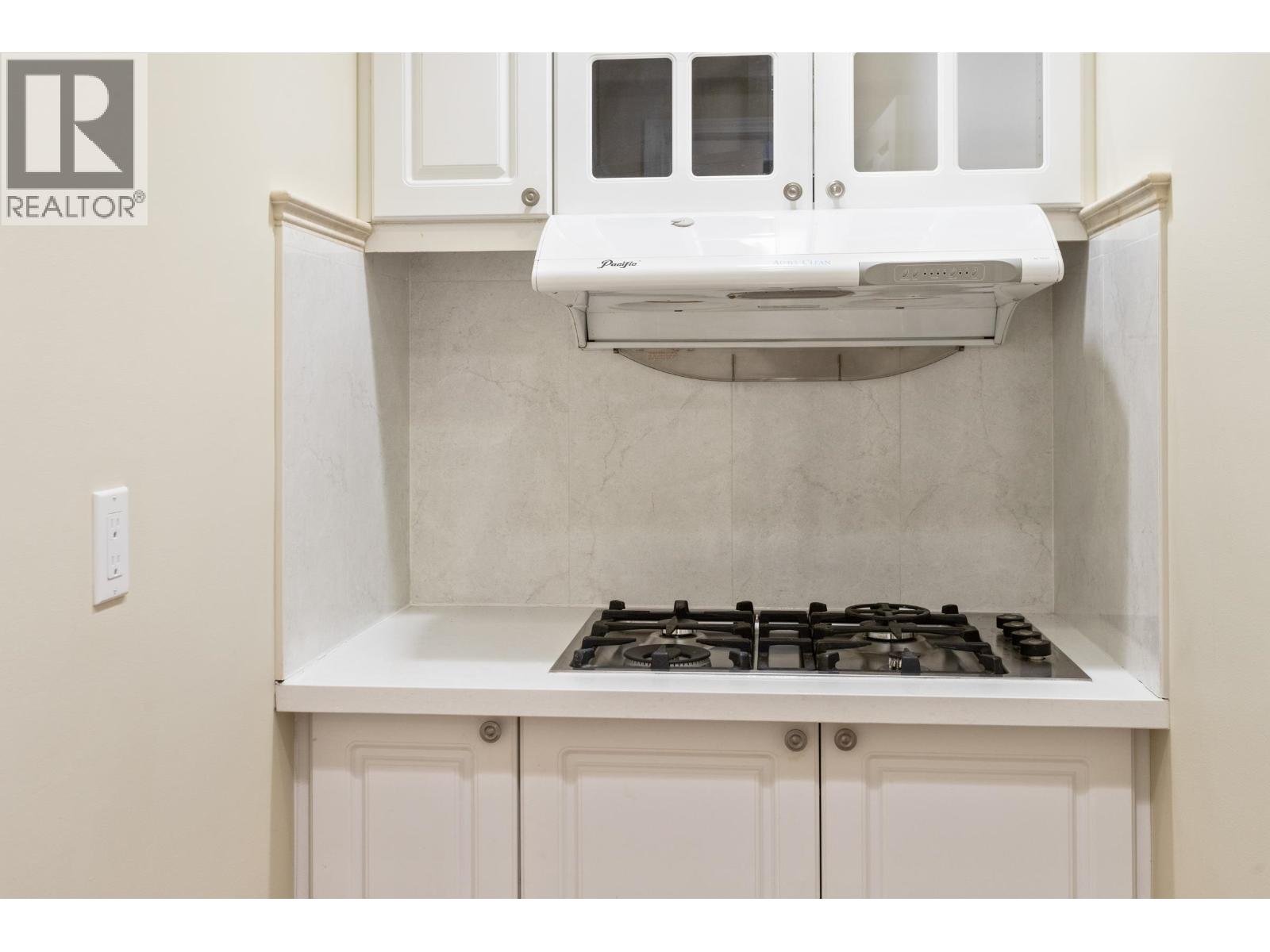 8480 Sunnywood Drive, Richmond, British Columbia  V6Y 3G5 - Photo 12 - R3168157