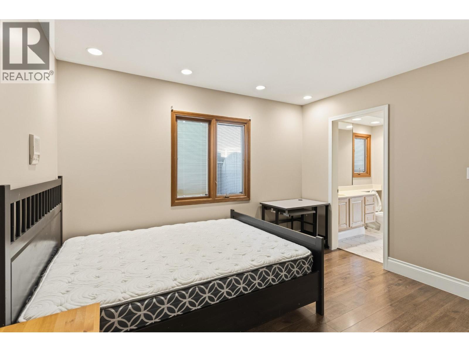 8480 Sunnywood Drive, Richmond, British Columbia  V6Y 3G5 - Photo 15 - R3168157
