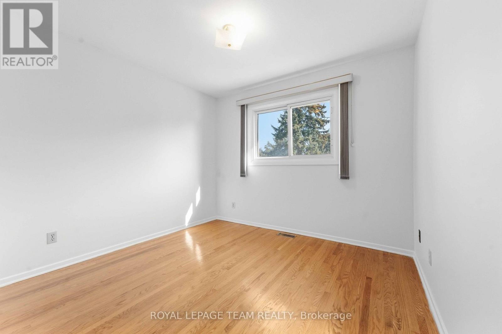 1515 Valmarie Avenue, Ottawa, Ontario  K2C 1V7 - Photo 10 - X13814454
