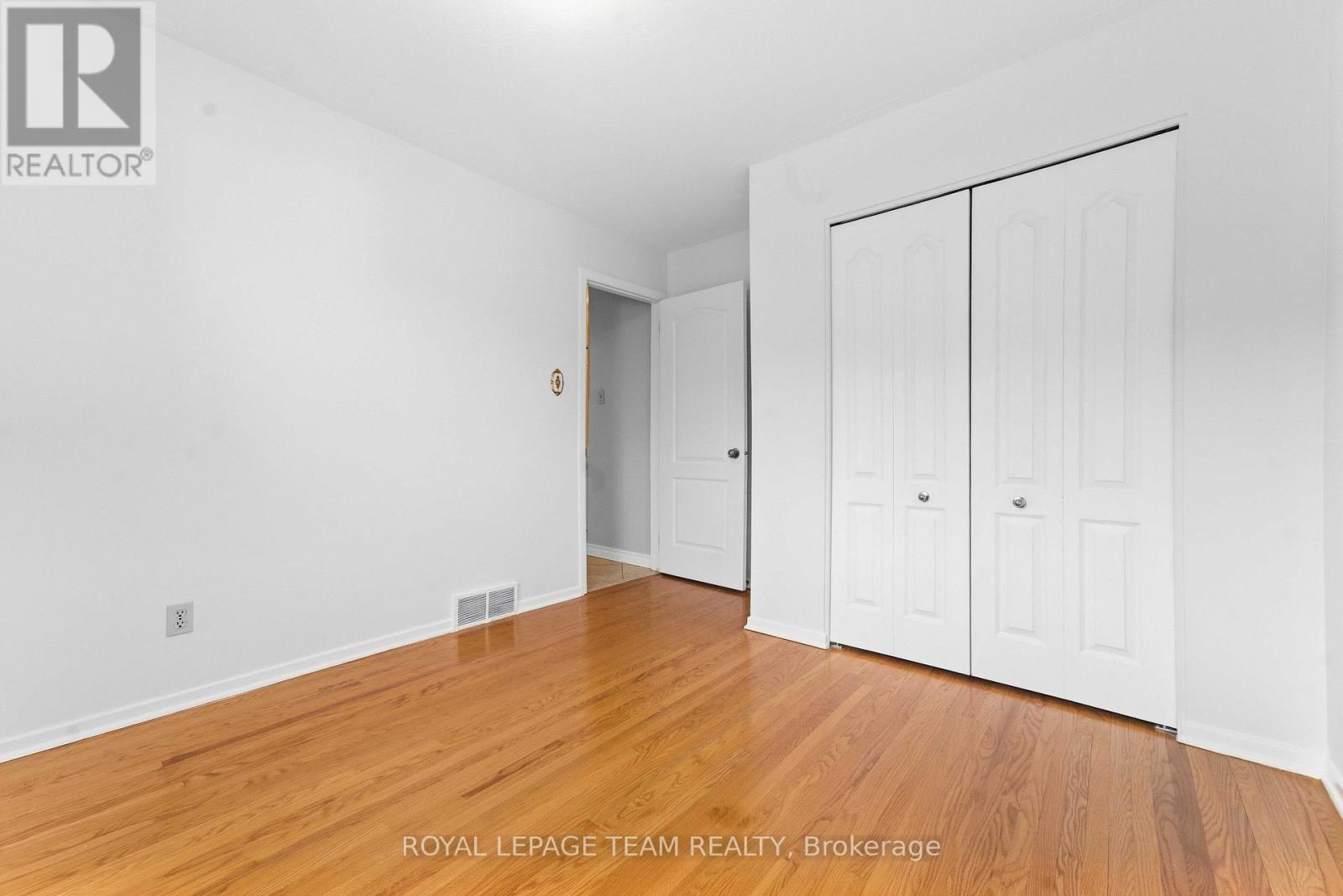 1515 Valmarie Avenue, Ottawa, Ontario  K2C 1V7 - Photo 11 - X13814454