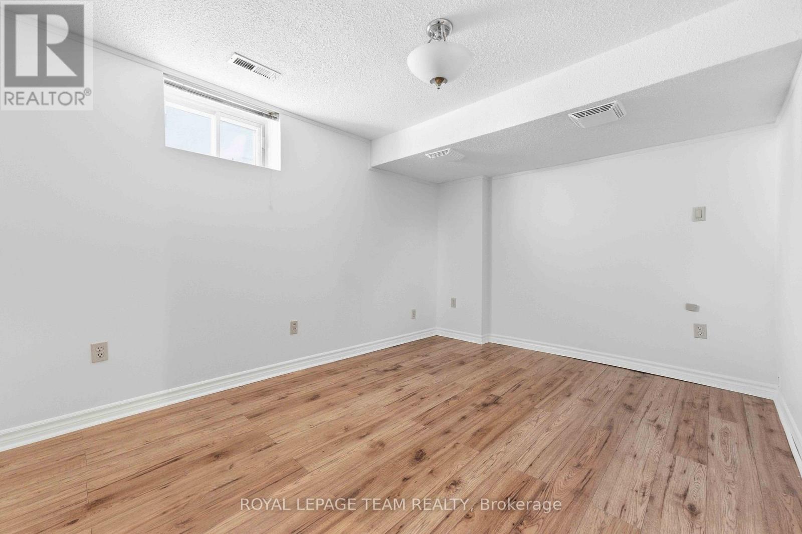 1515 Valmarie Avenue, Ottawa, Ontario  K2C 1V7 - Photo 27 - X13814454