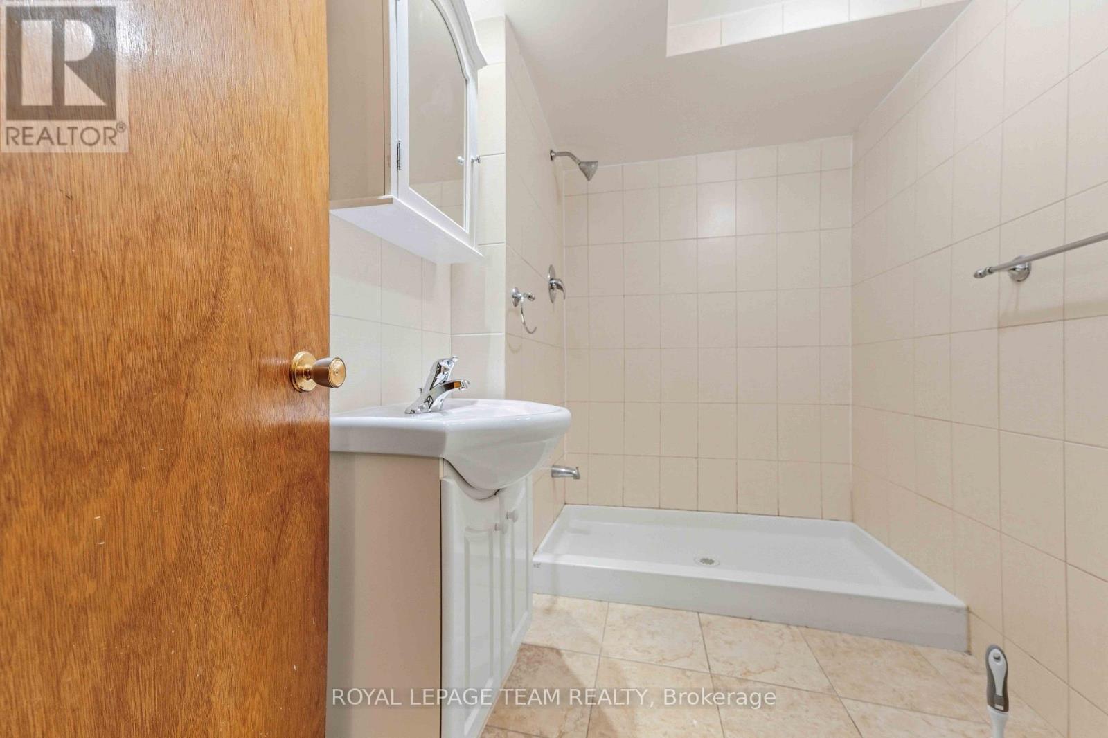 1515 Valmarie Avenue, Ottawa, Ontario  K2C 1V7 - Photo 29 - X13814454
