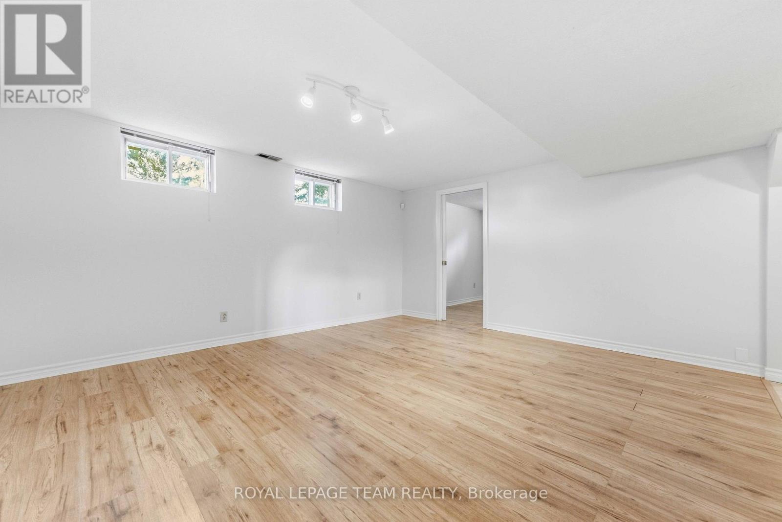 1515 Valmarie Avenue, Ottawa, Ontario  K2C 1V7 - Photo 25 - X13814454