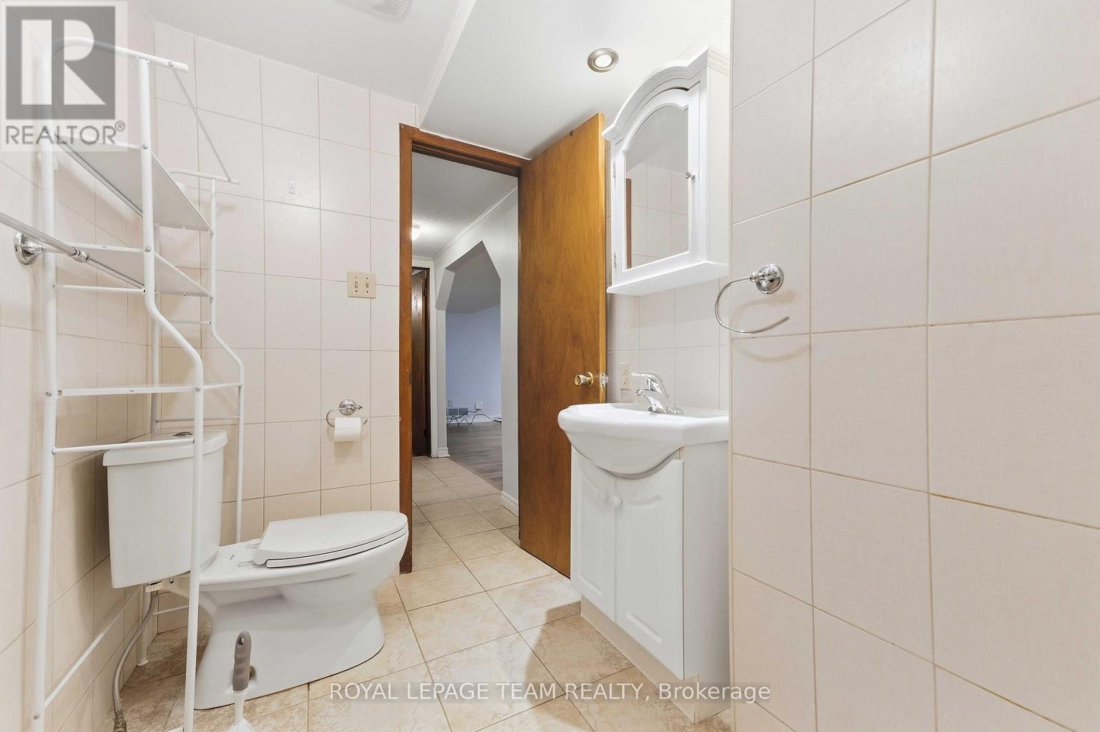 1515 Valmarie Avenue, Ottawa, Ontario  K2C 1V7 - Photo 30 - X13814454