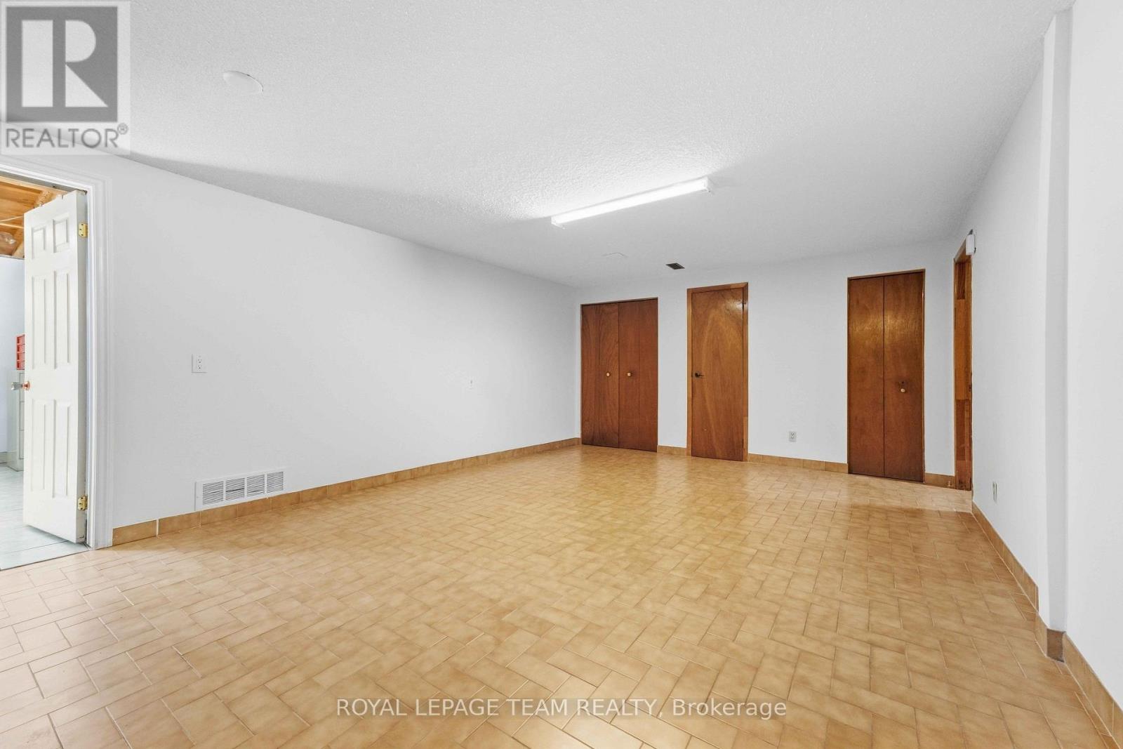 1515 Valmarie Avenue, Ottawa, Ontario  K2C 1V7 - Photo 34 - X13814454
