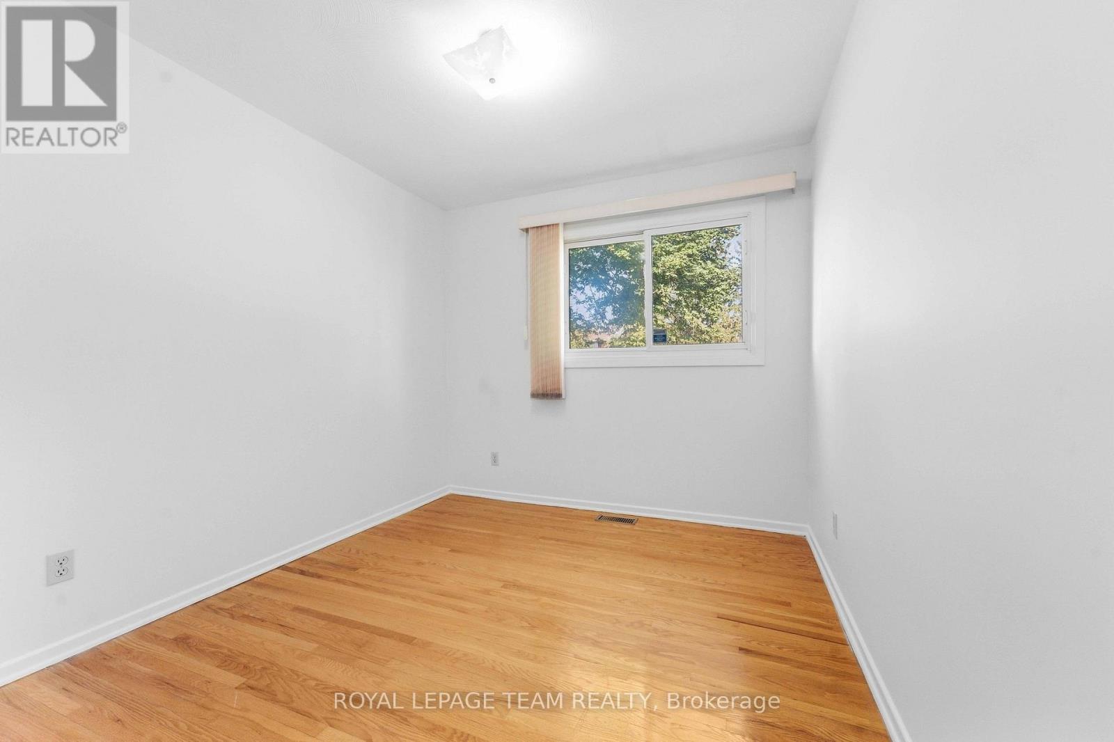 1515 Valmarie Avenue, Ottawa, Ontario  K2C 1V7 - Photo 6 - X13814454