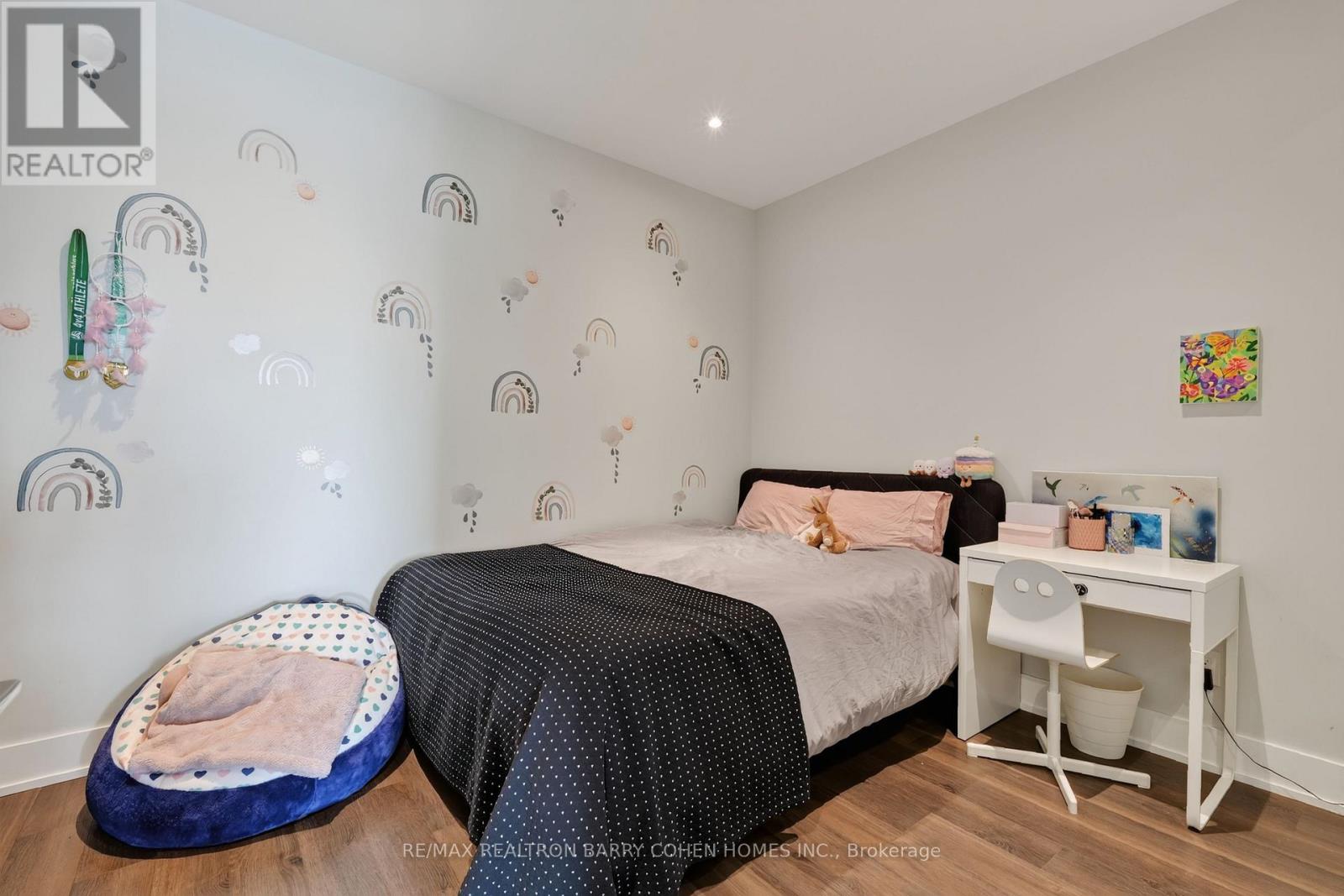 1018 - 111 St Clair Avenue W, Toronto, Ontario  M4V 1N5 - Photo 11 - C13814322