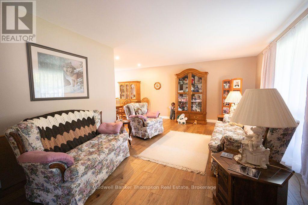 31 Queen Street, Sundridge, Ontario  P0A 1Y0 - Photo 15 - X13814498