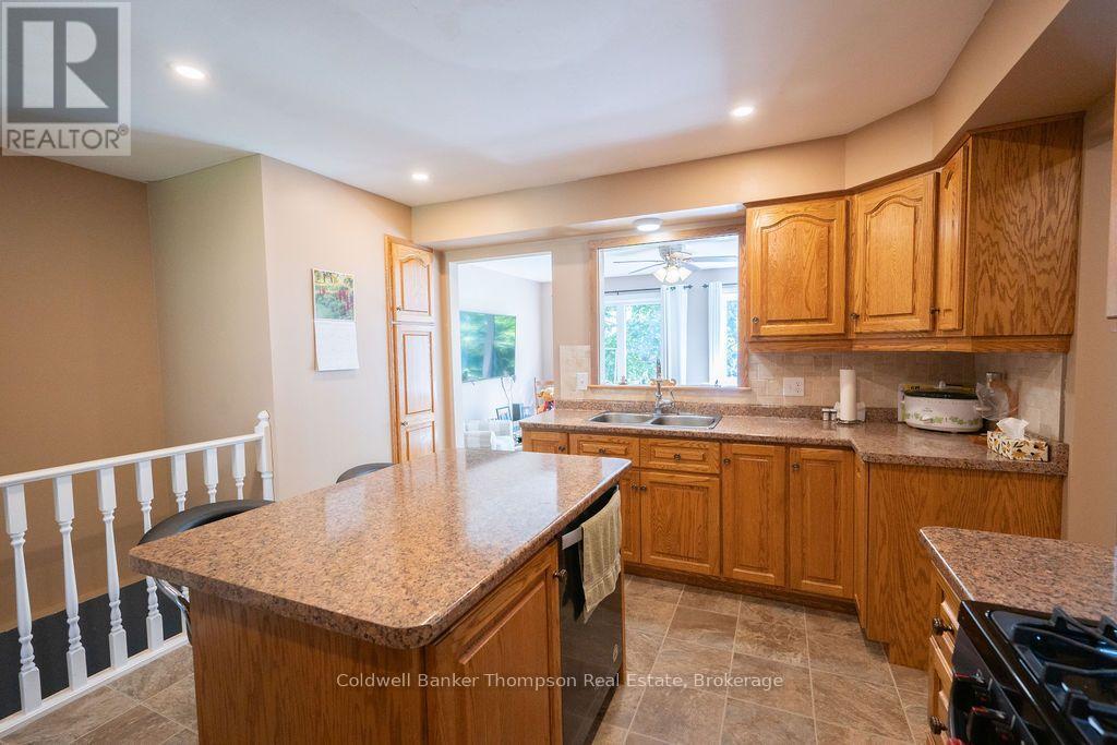 31 Queen Street, Sundridge, Ontario  P0A 1Y0 - Photo 7 - X13814498