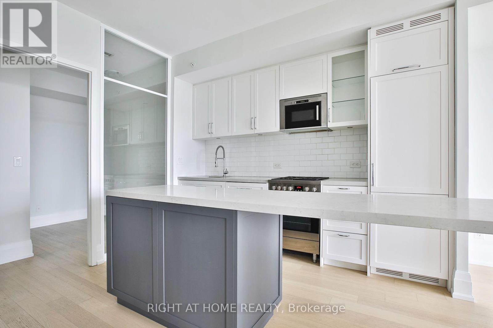 308 - 25 Malcolm Road, Toronto, Ontario  M4G 1X7 - Photo 12 - C13814472