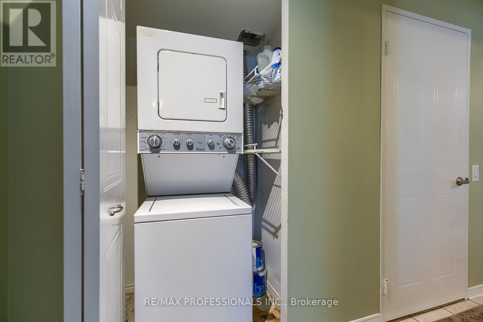 207 - 11 Thorncliffe Pk Drive, Toronto, Ontario  M4H 1P3 - Photo 17 - C13814530