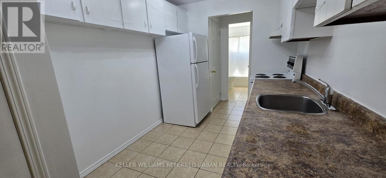 6 - 303 Frontenac Avenue, Oshawa, Ontario  L1J 2A7 - Photo 6 - E13814580