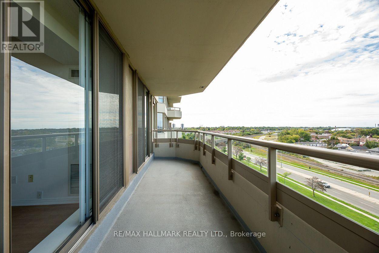 978 - 1 Greystone Walk Drive, Toronto, Ontario  M1K 5J3 - Photo 19 - E13814608