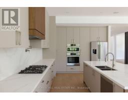 5 CEDAR CRESCENT, Aurora, Ontario