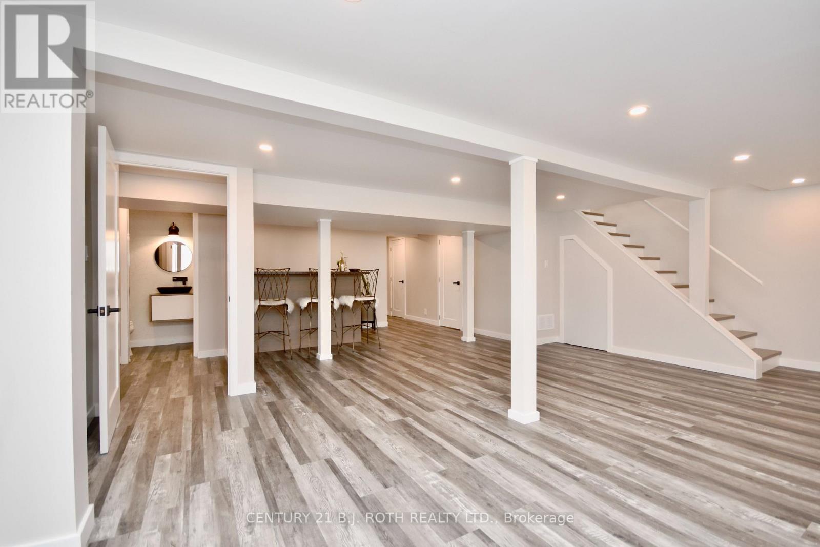 263 Robin's Point Road, Tay (Victoria Harbour), Ontario  L0K 2A0 - Photo 22 - S13814488