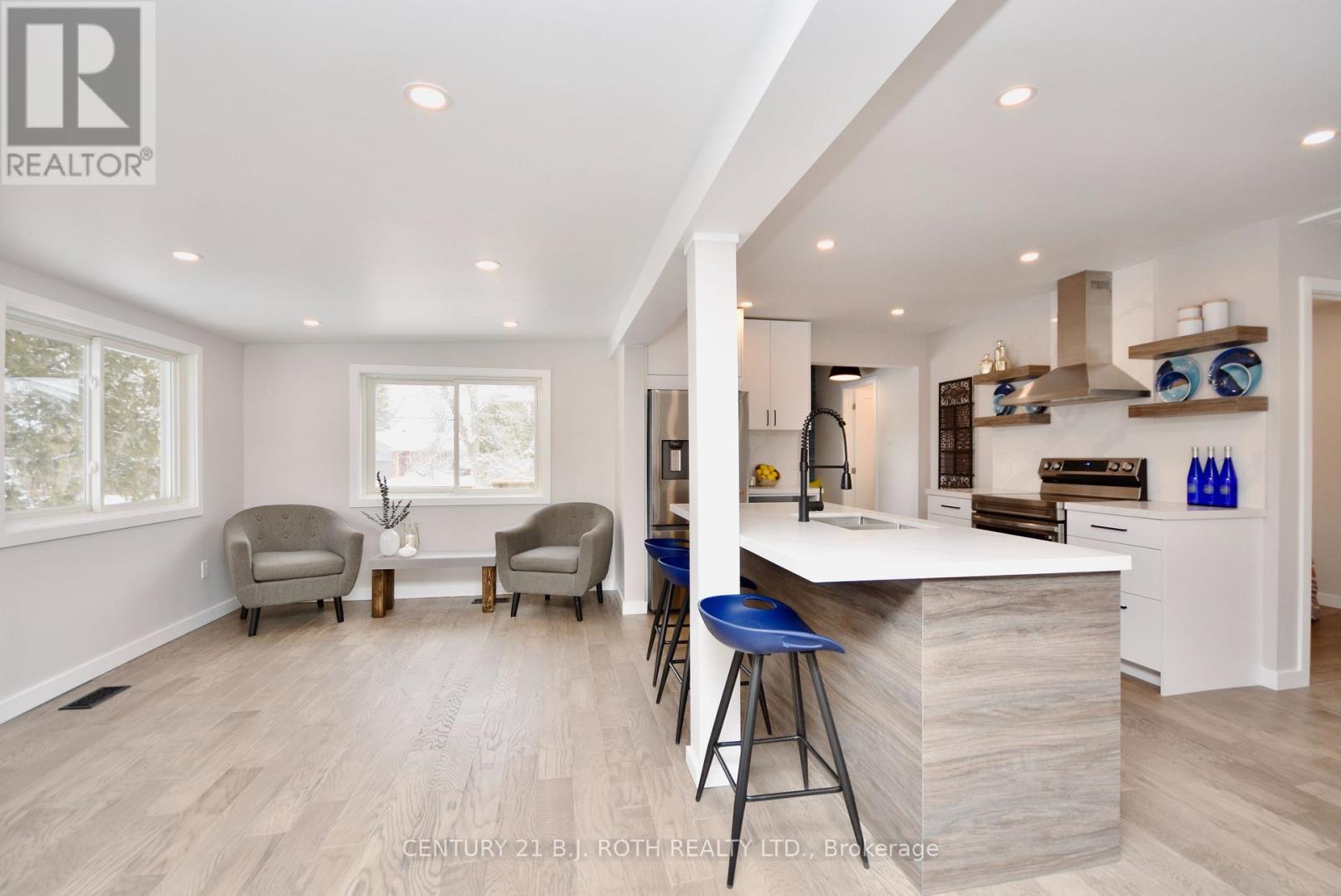 263 Robin's Point Road, Tay (Victoria Harbour), Ontario  L0K 2A0 - Photo 6 - S13814488