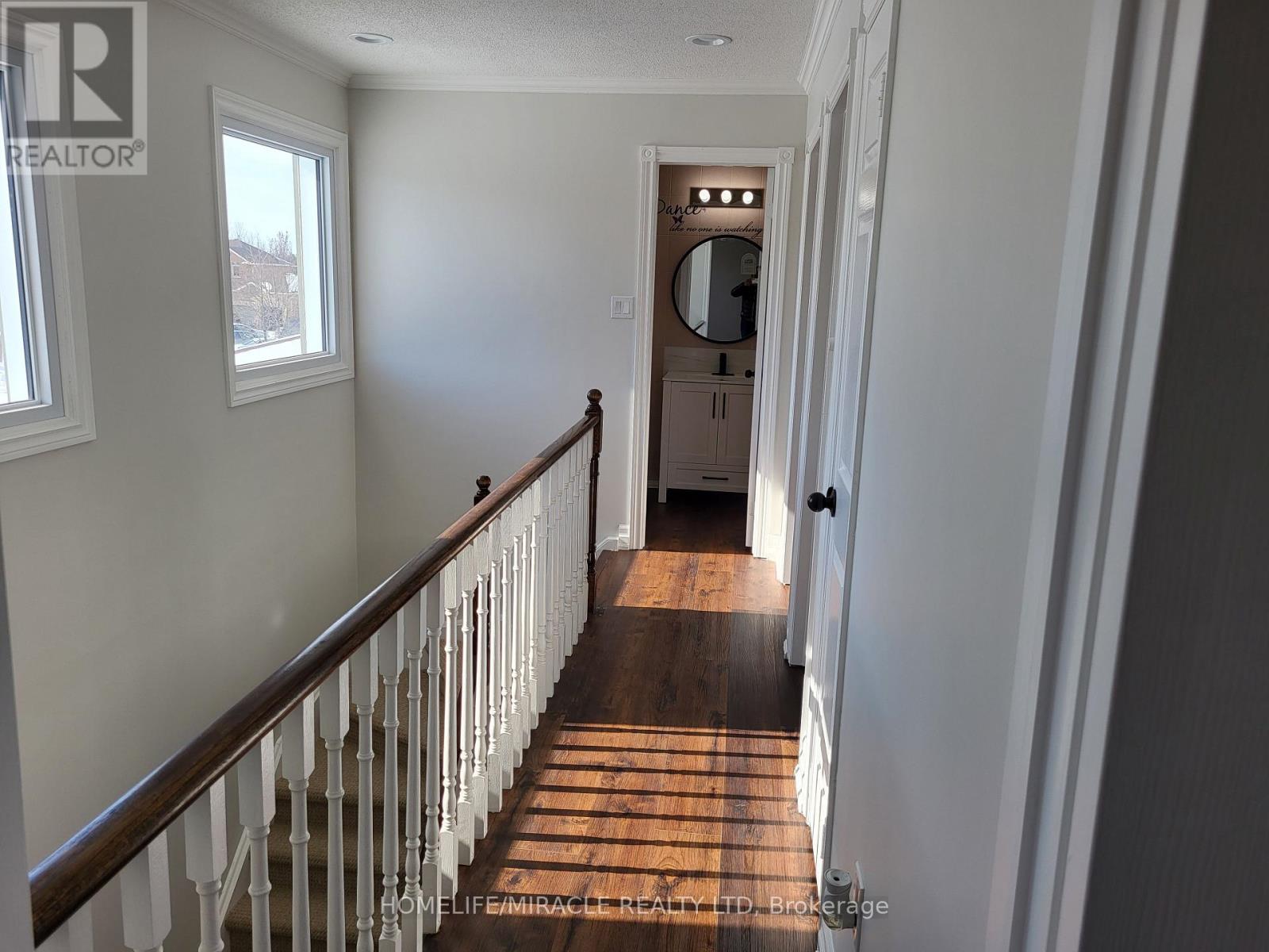 26 Brushwood Crescent, Barrie (Innis-Shore), Ontario L4N 7G6 - Photo 7 - S13814504