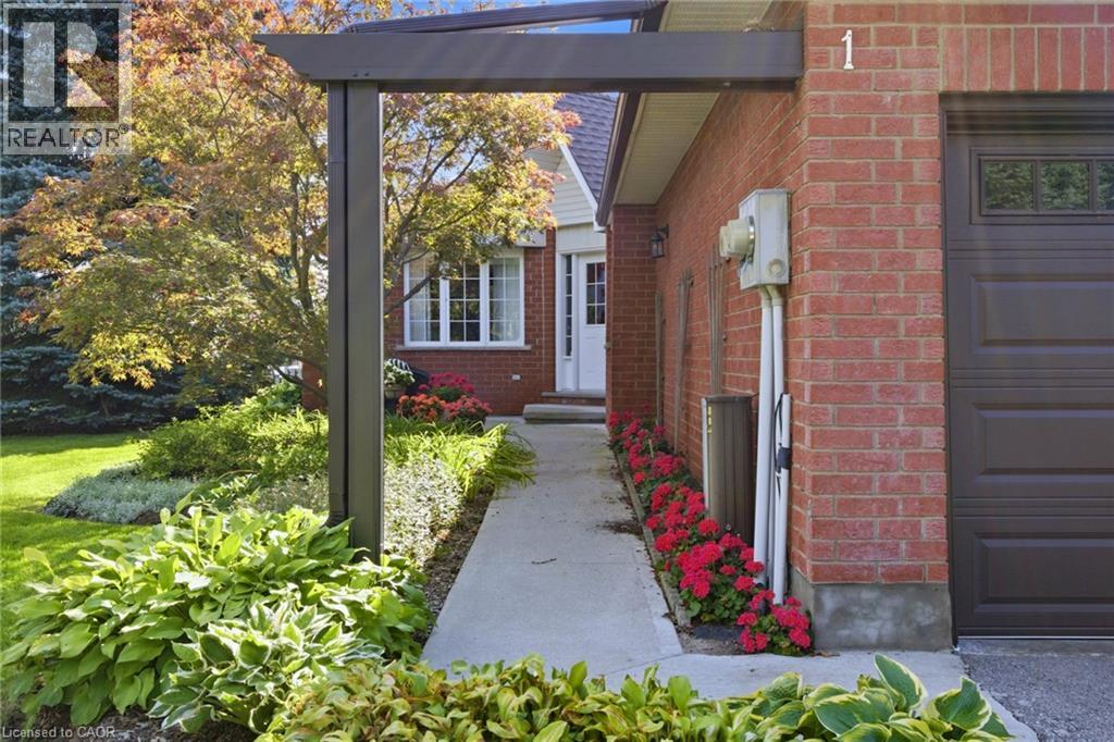 10 Isherwood Avenue Unit# 1, Cambridge, Ontario  N1R 8L5 - Photo 3 - 40857995