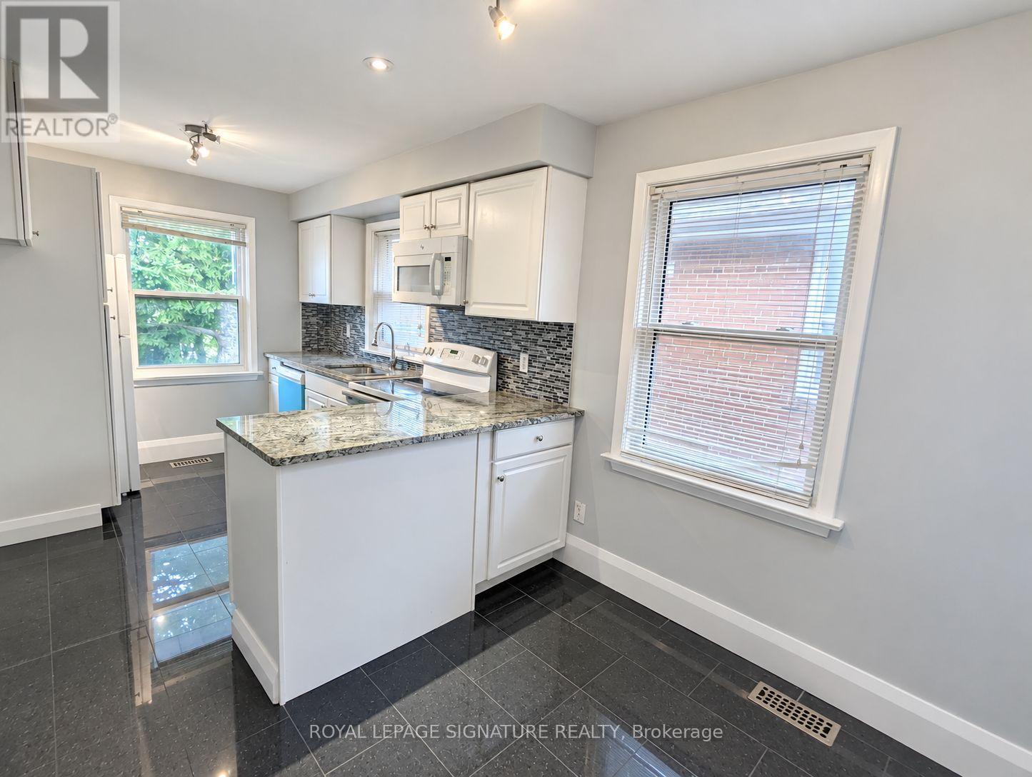 3 - 13 Wesley Street, Toronto, Ontario  M8Y 2W4 - Photo 3 - W13797306