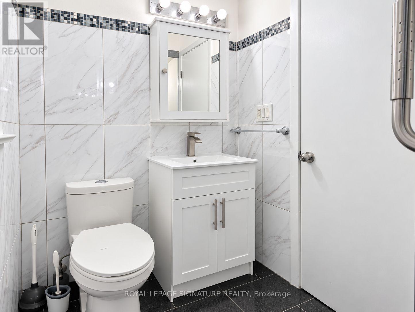 3 - 13 Wesley Street, Toronto, Ontario  M8Y 2W4 - Photo 5 - W13797306