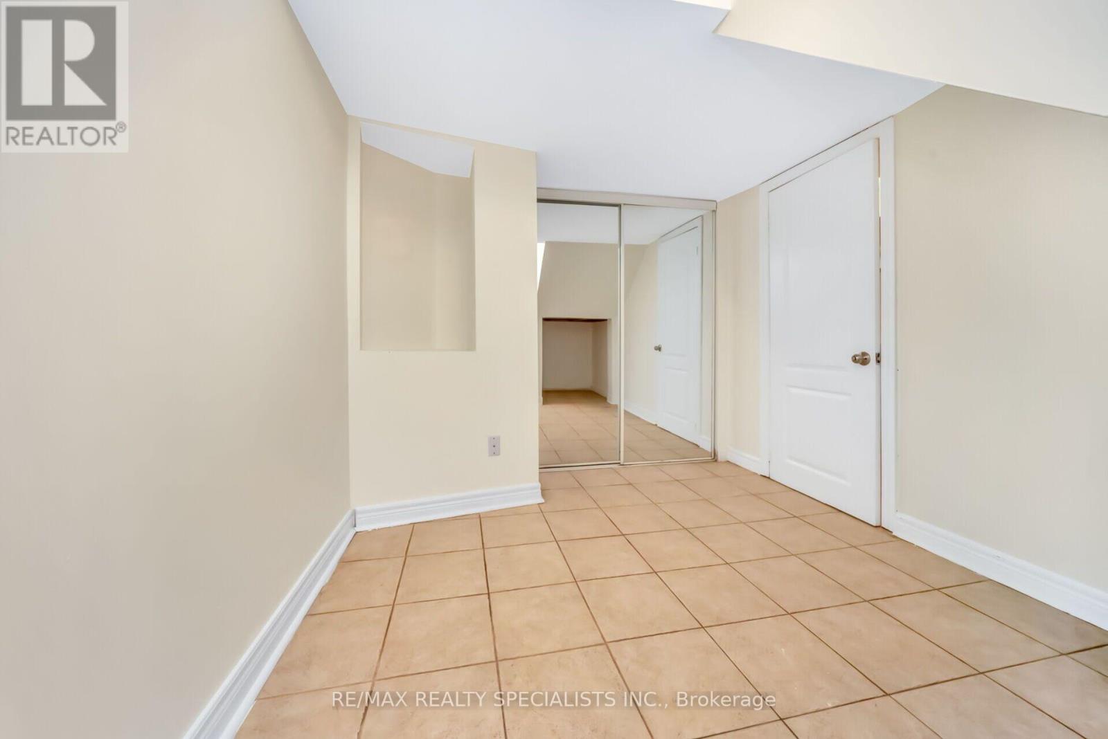 51 Blue Spruce Street, Brampton, Ontario  L6R 1C4 - Photo 36 - W13814482