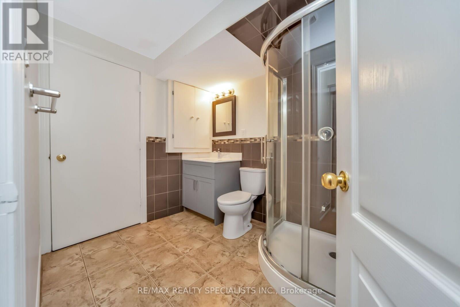 51 Blue Spruce Street, Brampton, Ontario  L6R 1C4 - Photo 38 - W13814482