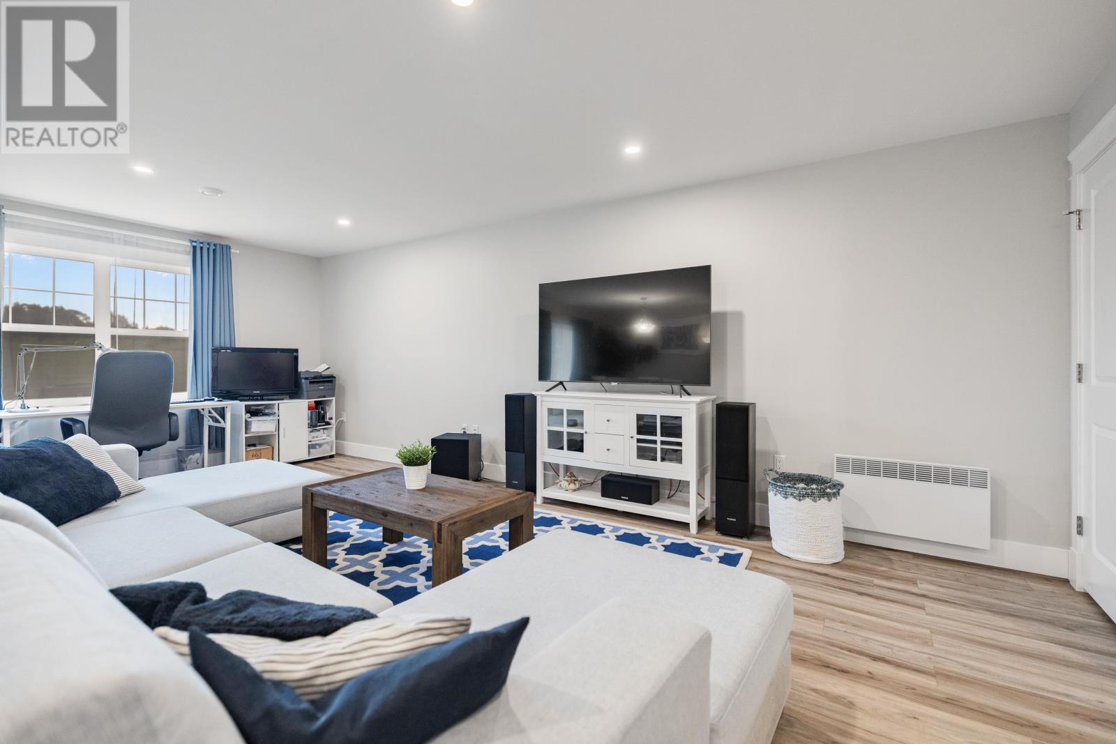 8 Harold Court, Cornwall, Prince Edward Island  C0A 1H3 - Photo 5 - 202624031