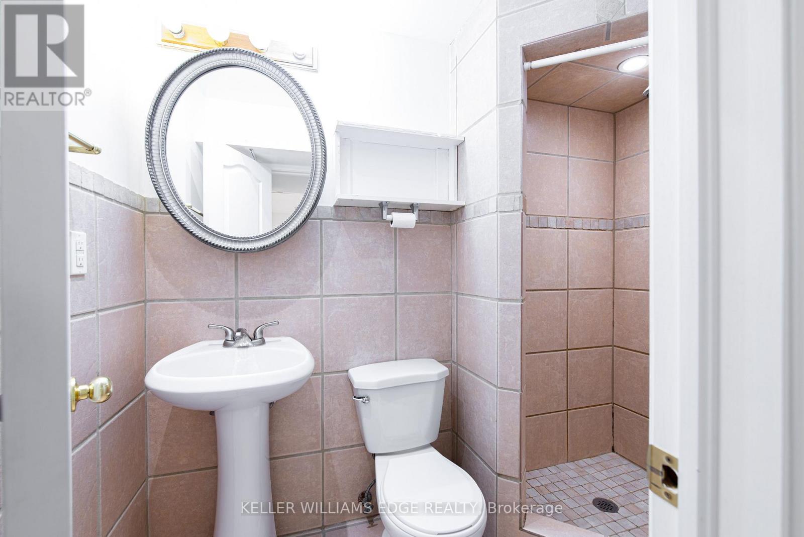 Room E - 119 Summers Drive, Thorold, Ontario  L2V 5C7 - Photo 22 - X13814556