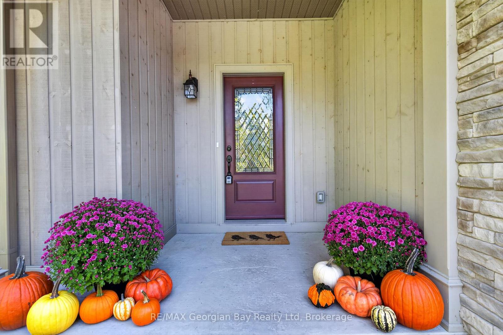 73 Polish Avenue, Penetanguishene, Ontario  L9M 1W8 - Photo 2 - S13597744