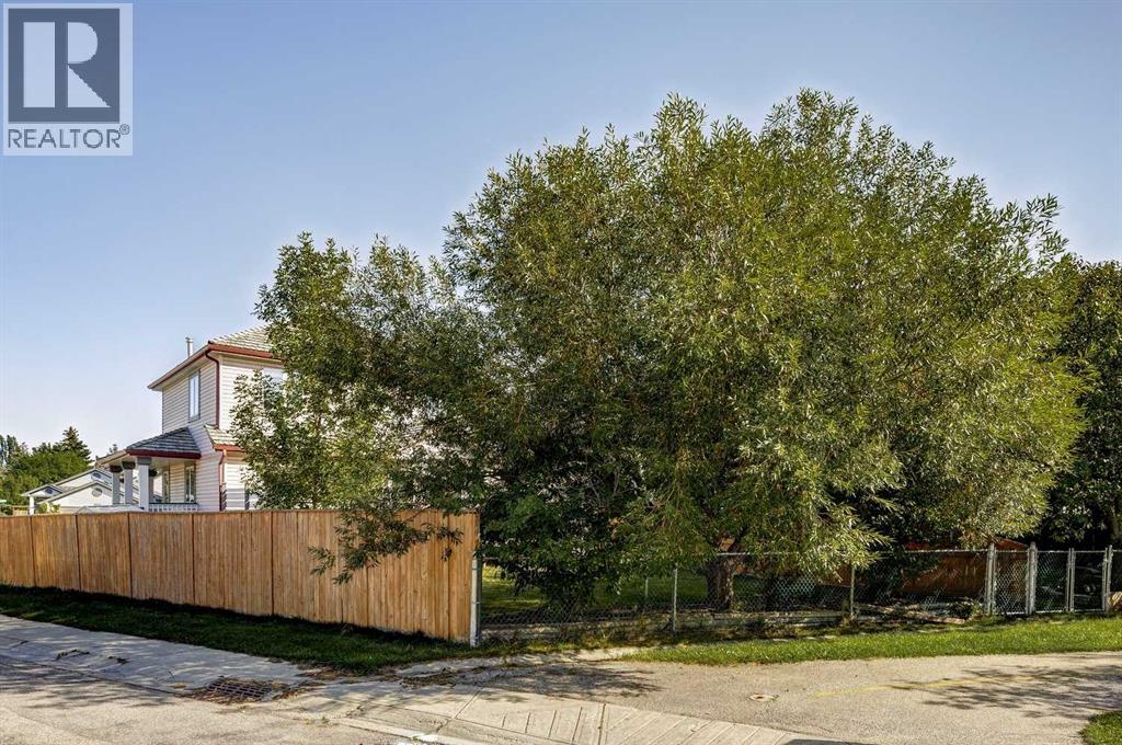 196 Harvest Park Way NE, Calgary, Alberta  T3K 4B8 - Photo 3 - A2345330