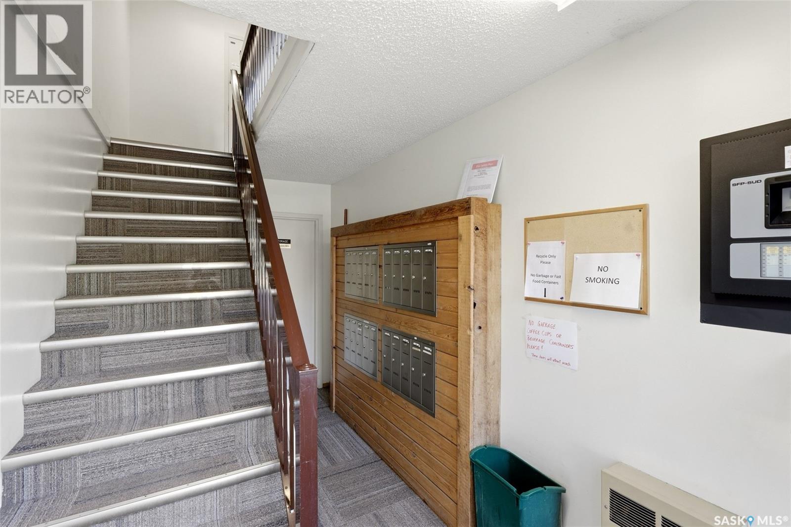 205 51 Rodenbush Drive, Regina, Saskatchewan  S4R 8C7 - Photo 2 - SK049127