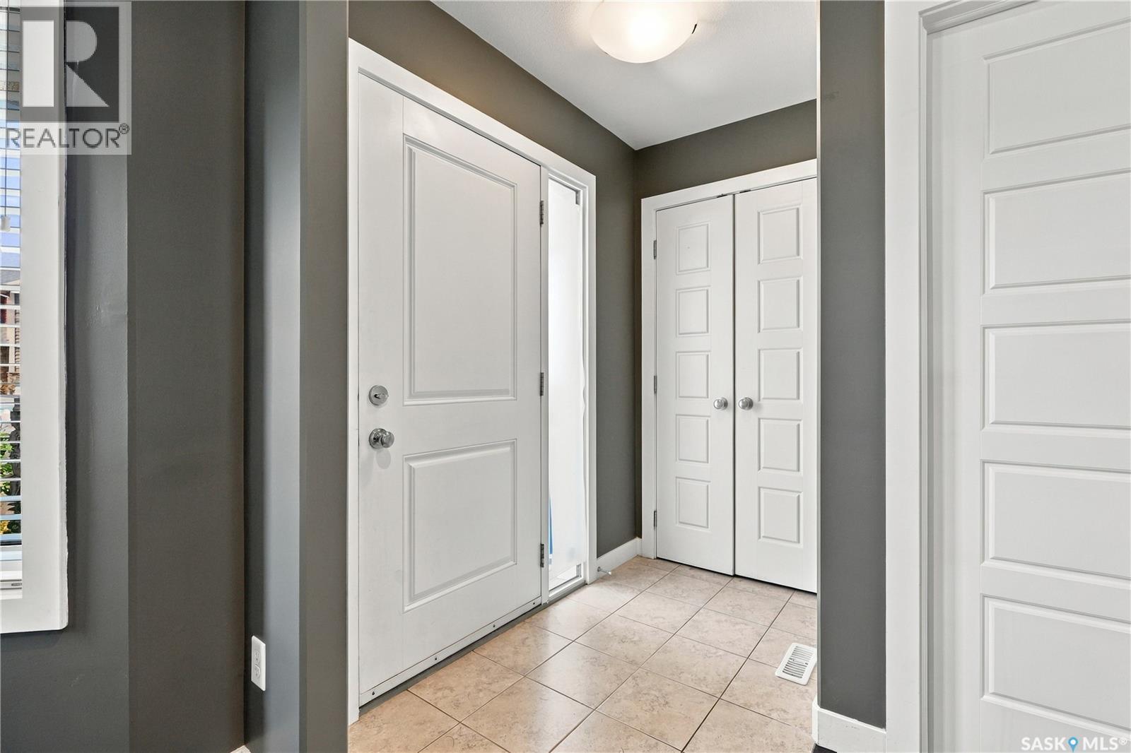 1415 Hunter Road, Saskatoon, Saskatchewan  S7T 0T4 - Photo 7 - SK048927
