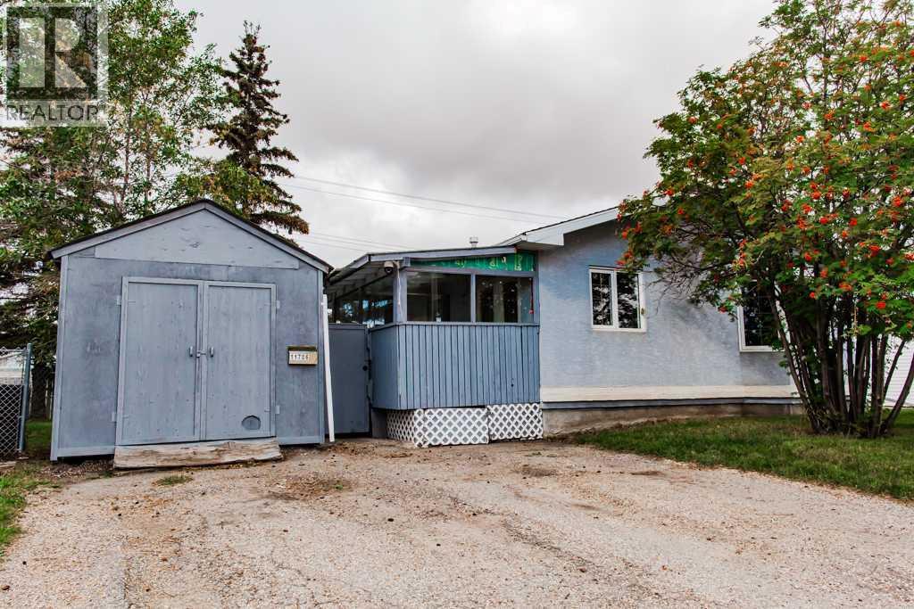 11706 98 Street, Grande Prairie, Alberta  T8V 3N8 - Photo 2 - A2345120
