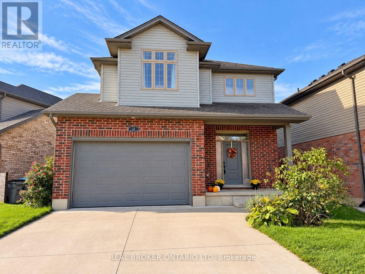22 QUEENSWAY DRIVE, Strathroy-Caradoc, Ontario