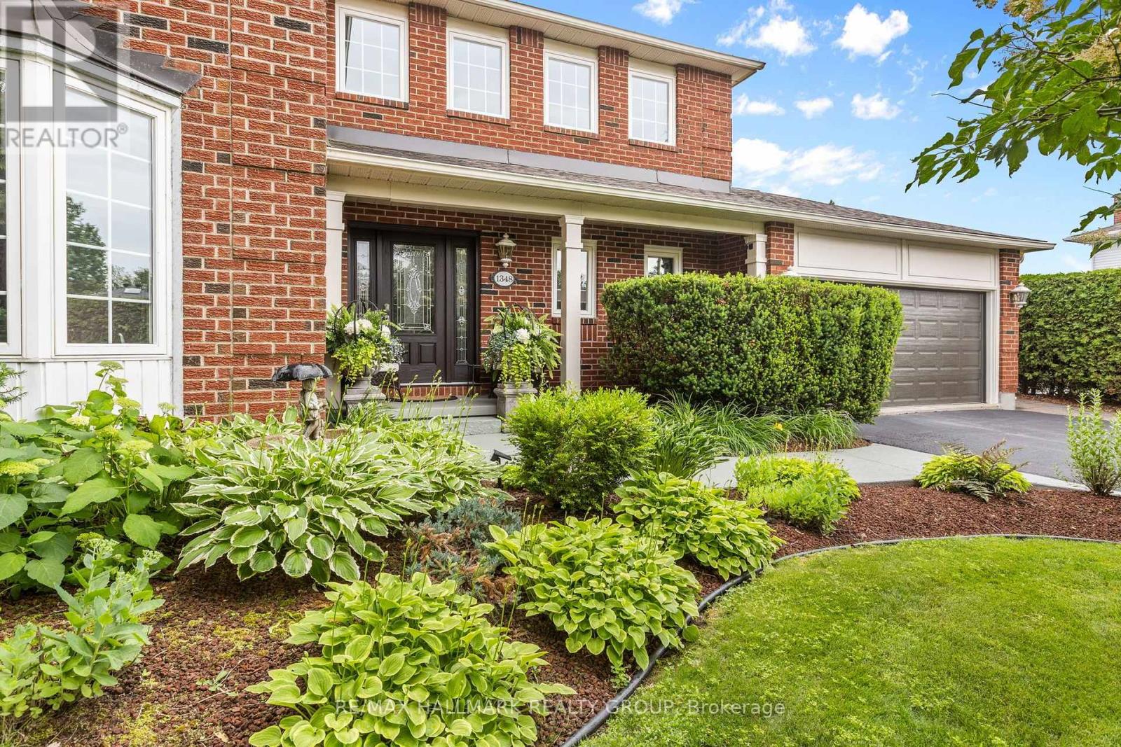 1348 Turner Crescent, Ottawa, Ontario  K1E 2Y4 - Photo 2 - X13814690