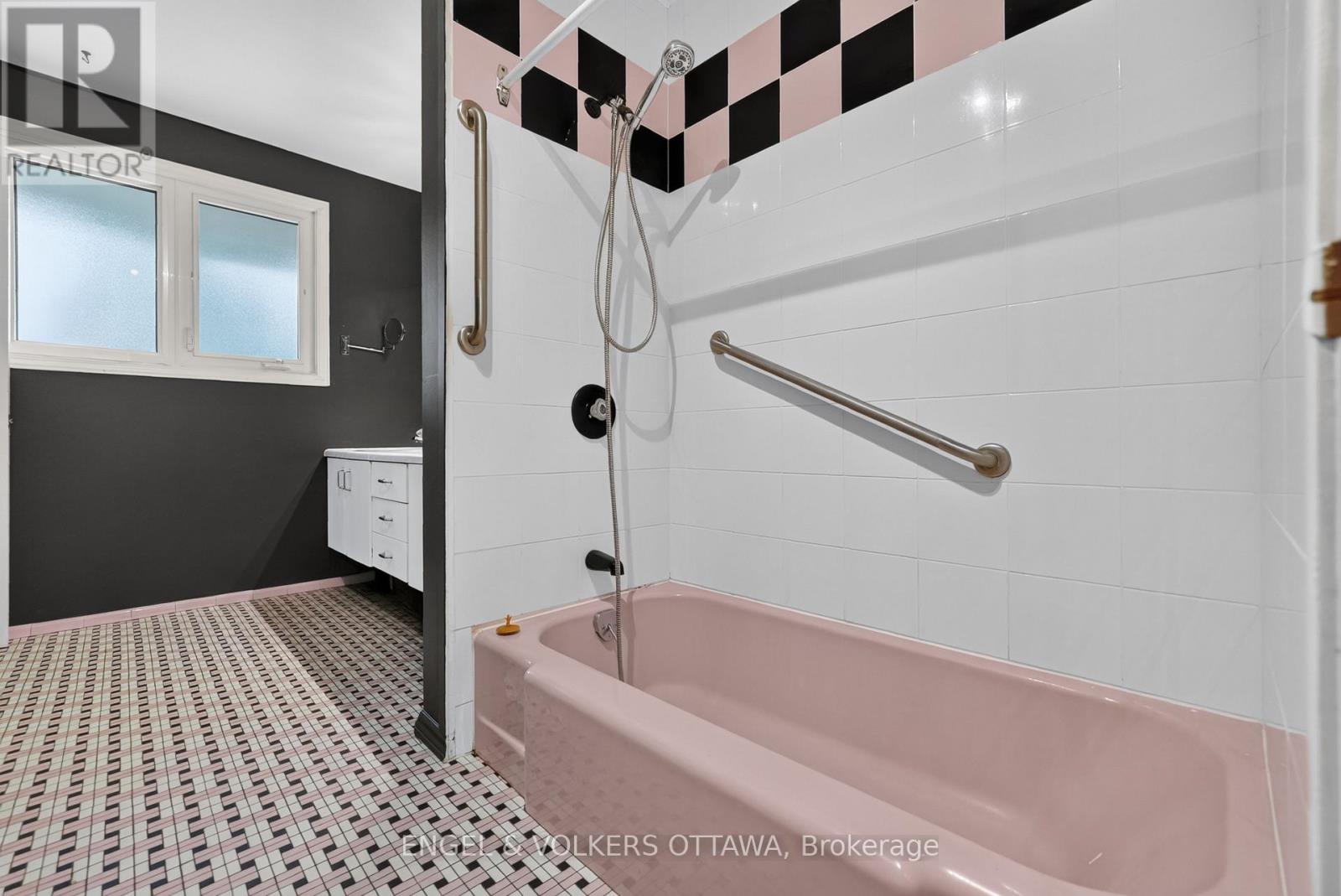 2642 Marble Crescent, Ottawa, Ontario  K1V 8L8 - Photo 29 - X13814692