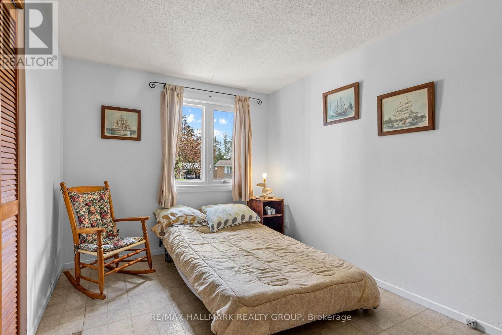 2376 Blackstone Crescent, Ottawa, Ontario  K1B 4H2 - Photo 15 - X13814716