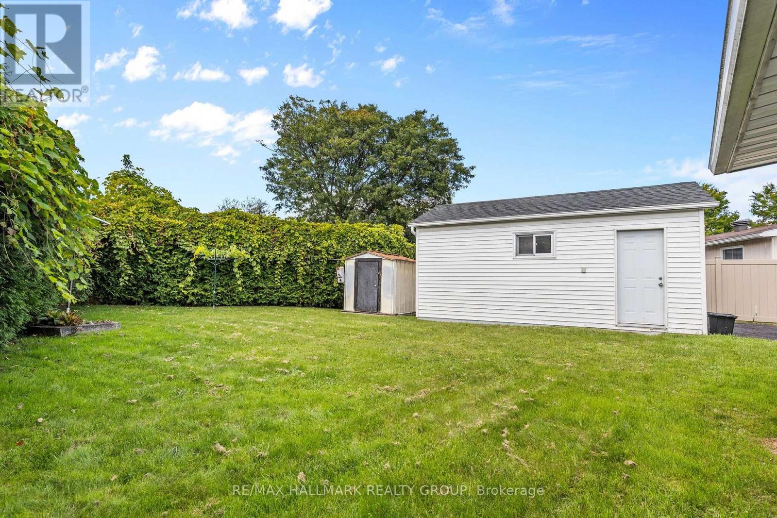 2376 Blackstone Crescent, Ottawa, Ontario  K1B 4H2 - Photo 42 - X13814716
