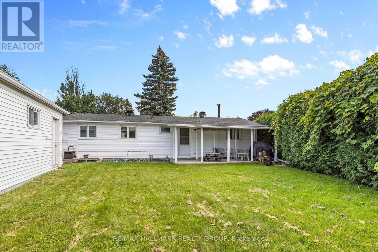 2376 Blackstone Crescent, Ottawa, Ontario  K1B 4H2 - Photo 43 - X13814716