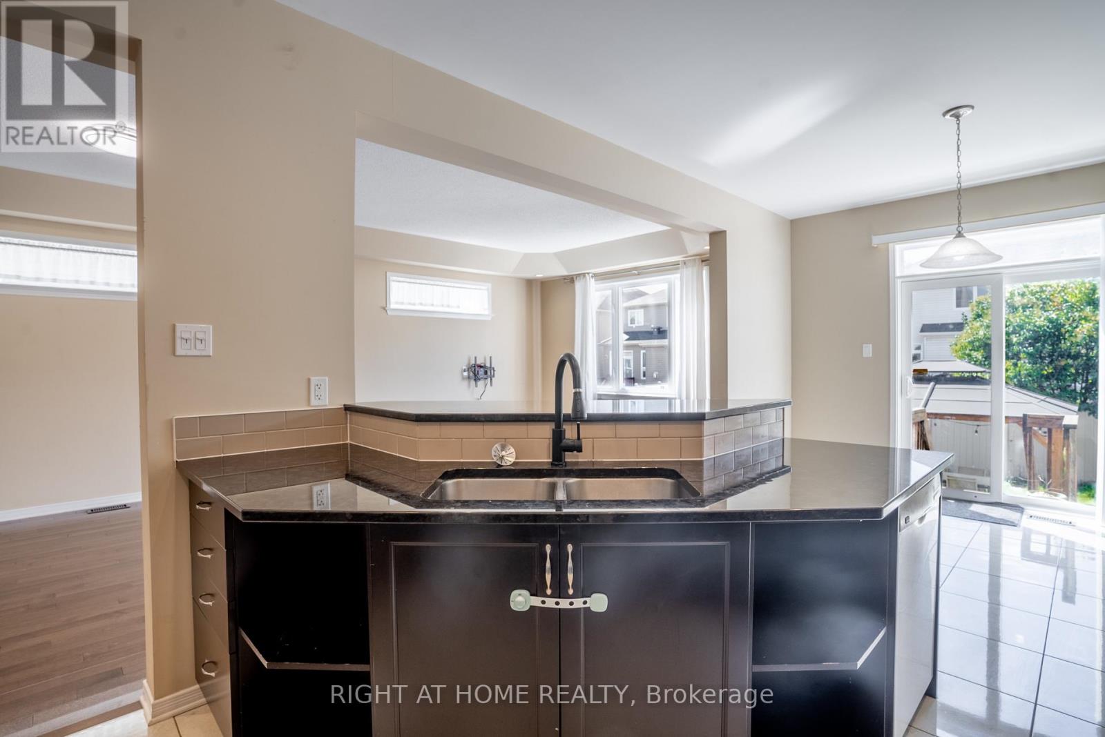310 Kippen Place, Ottawa, Ontario  K2J 0N9 - Photo 9 - X13814806