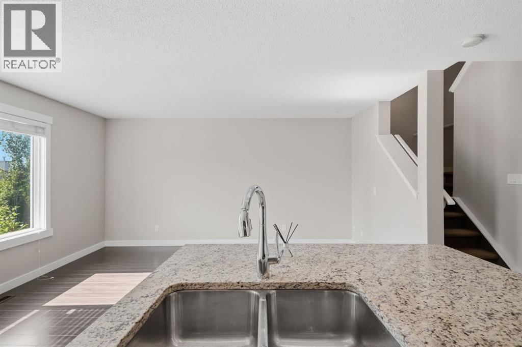 79 Sunrise View, Cochrane, Alberta  T4C 0M8 - Photo 11 - A2342497