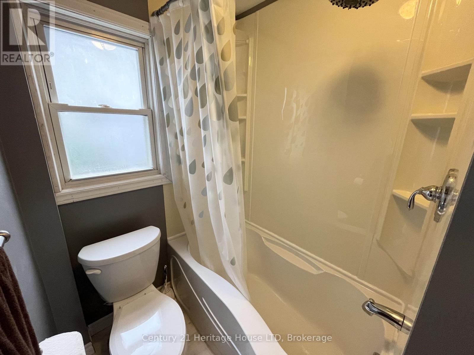 60 Watkins Street, St. Catharines, Ontario  L2M 6R9 - Photo 14 - X13814754