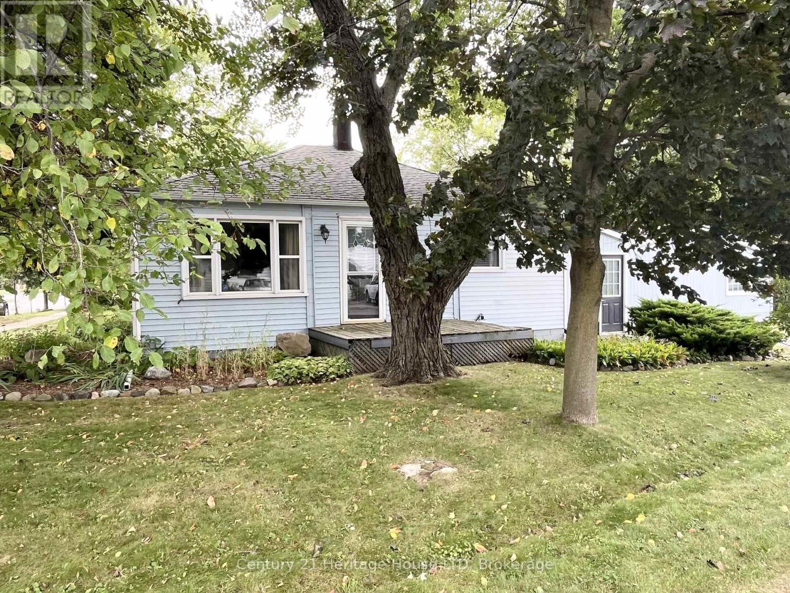 60 Watkins Street, St. Catharines, Ontario  L2M 6R9 - Photo 2 - X13814754