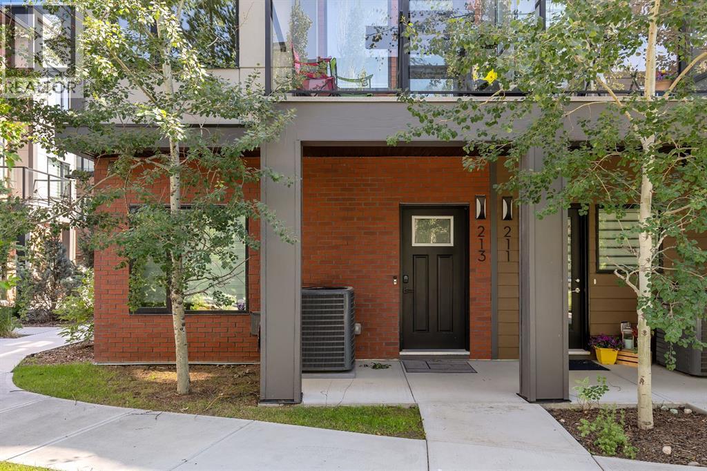 213 Greenbriar Common NW, Calgary, Alberta  T3B 6J3 - Photo 12 - A2343985